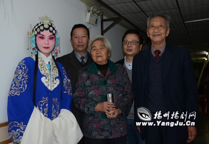 与赵紫君老师的合影